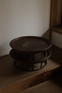 Talieng 竹製円卓｜伝統柄・濃色｜直径49 cm