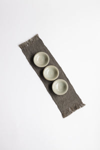 먹 Meok ink-dyed Allo placemat 13 × 55 cm